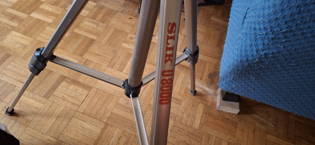 SLIK U8000 64 inch Tripod - photo 3