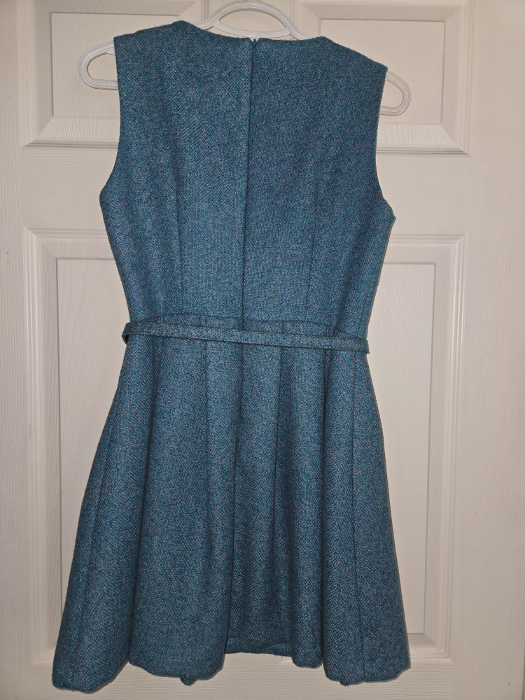 Adorable Knee Length Dress! - photo 2