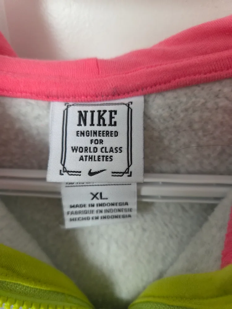 Nike Zip-Up Hoodie, Size XL image indicator(4)