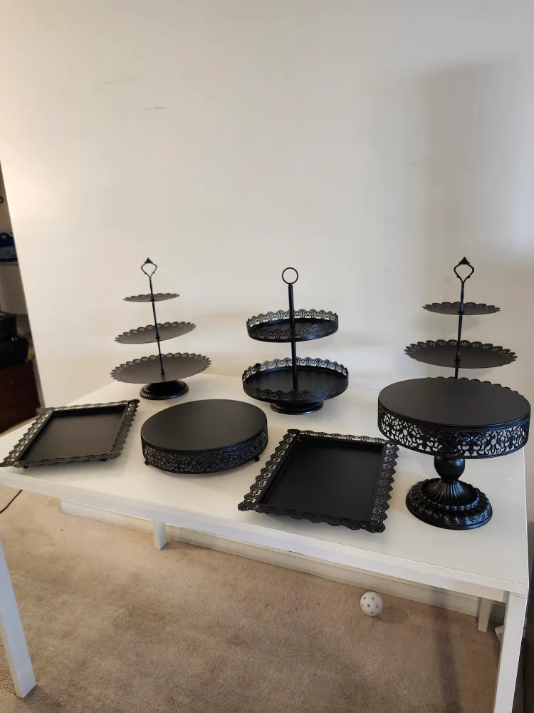 New Black Metal Cake Stands and Trays image indicator(2)