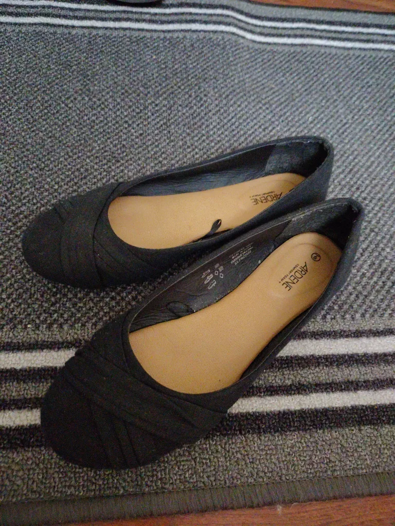 Ardene Black Flats - Size 9 thumbnail