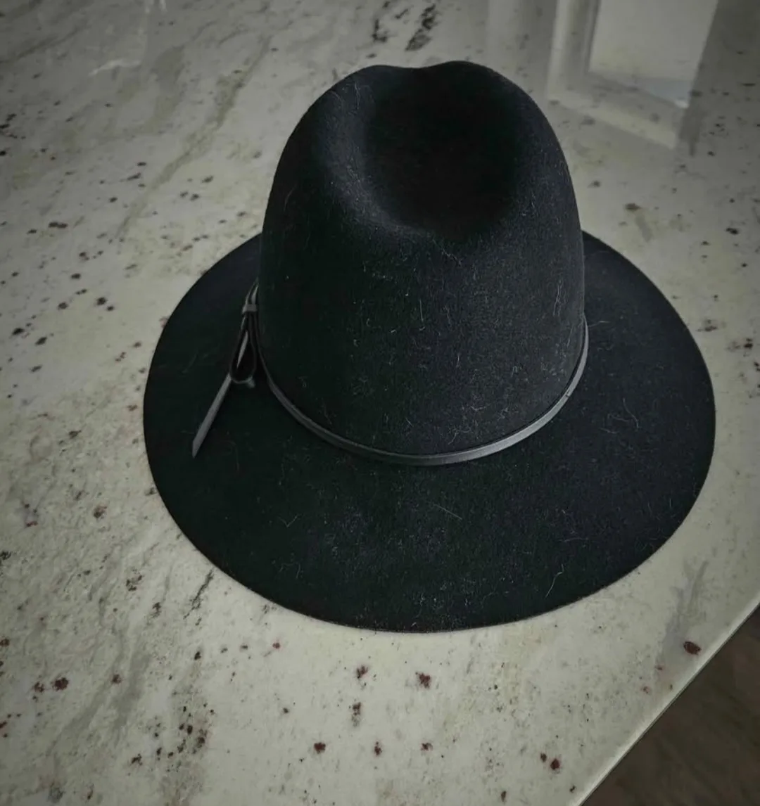 Black Felt Hat thumbnail