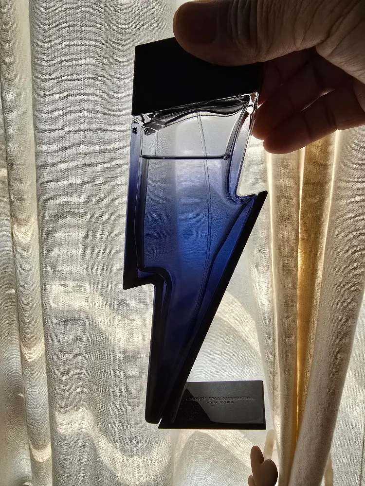 Carolina Herrera Bad Boy Cobalt Eau de Parfum 100ml image indicator(2)