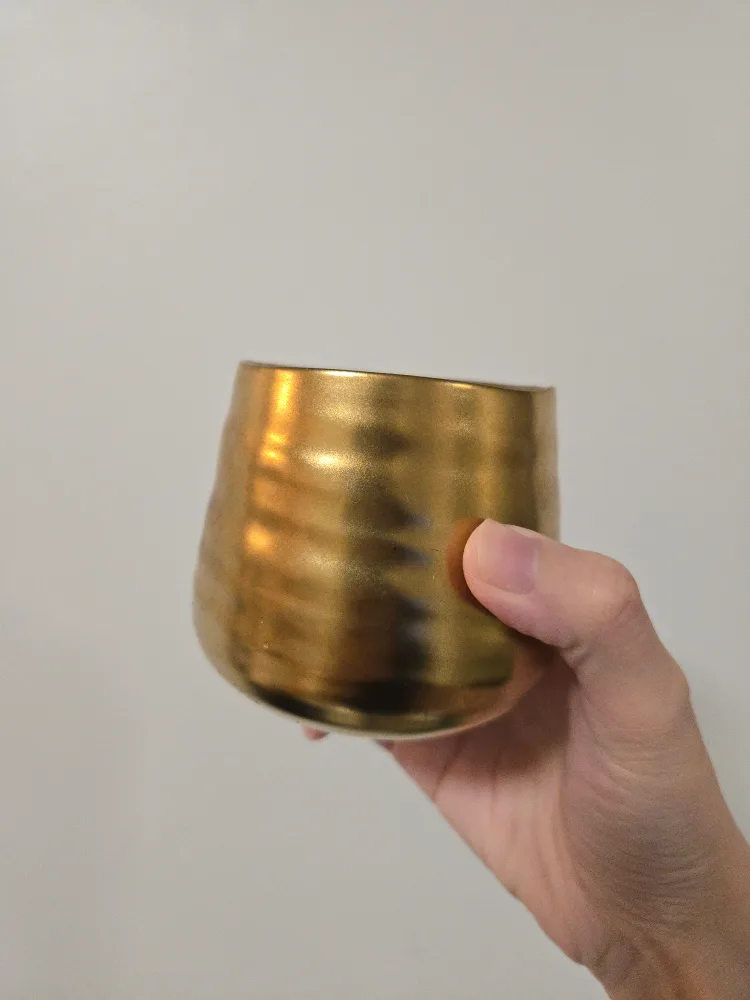 Gold Decorative Pot thumbnail
