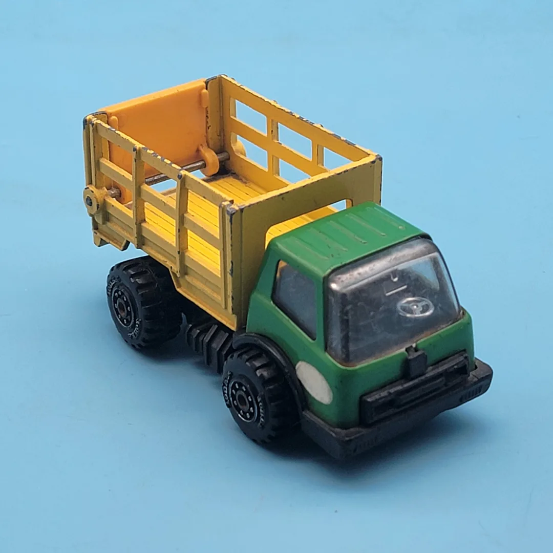 Tonka Mites (1976) #145 CARGO TRUCK Metal Green/Yellow Rare thumbnail