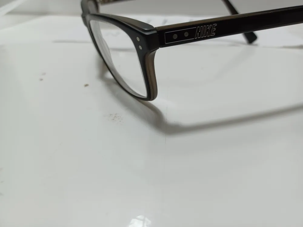 Nike 7220  Eyeglasses frame 52 20 120 gently used image indicator(3)