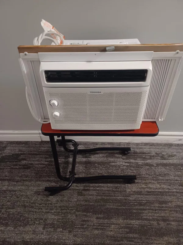Toshiba Window Air Conditioner thumbnail
