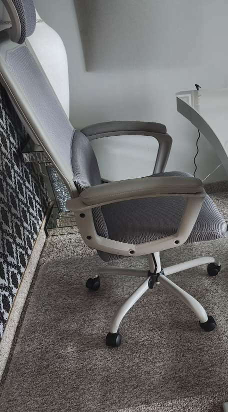 desk chair