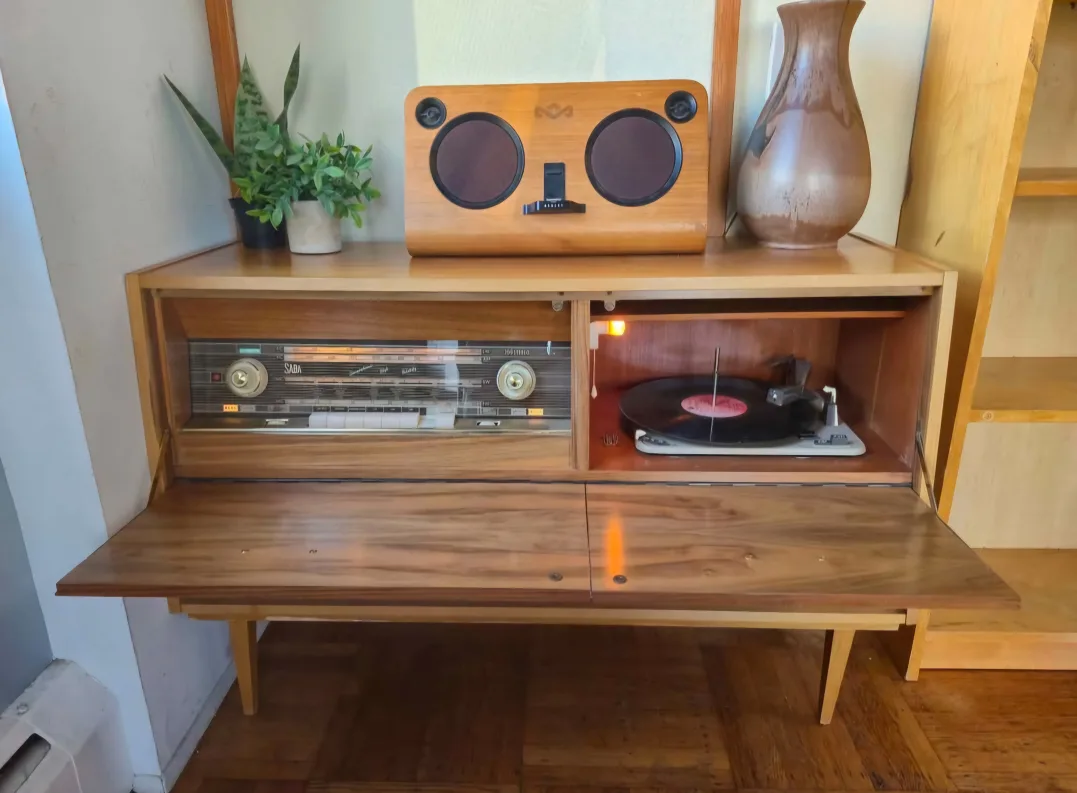 MCM Walnut Vinyl Record Cabinet With Speakers thumbnail