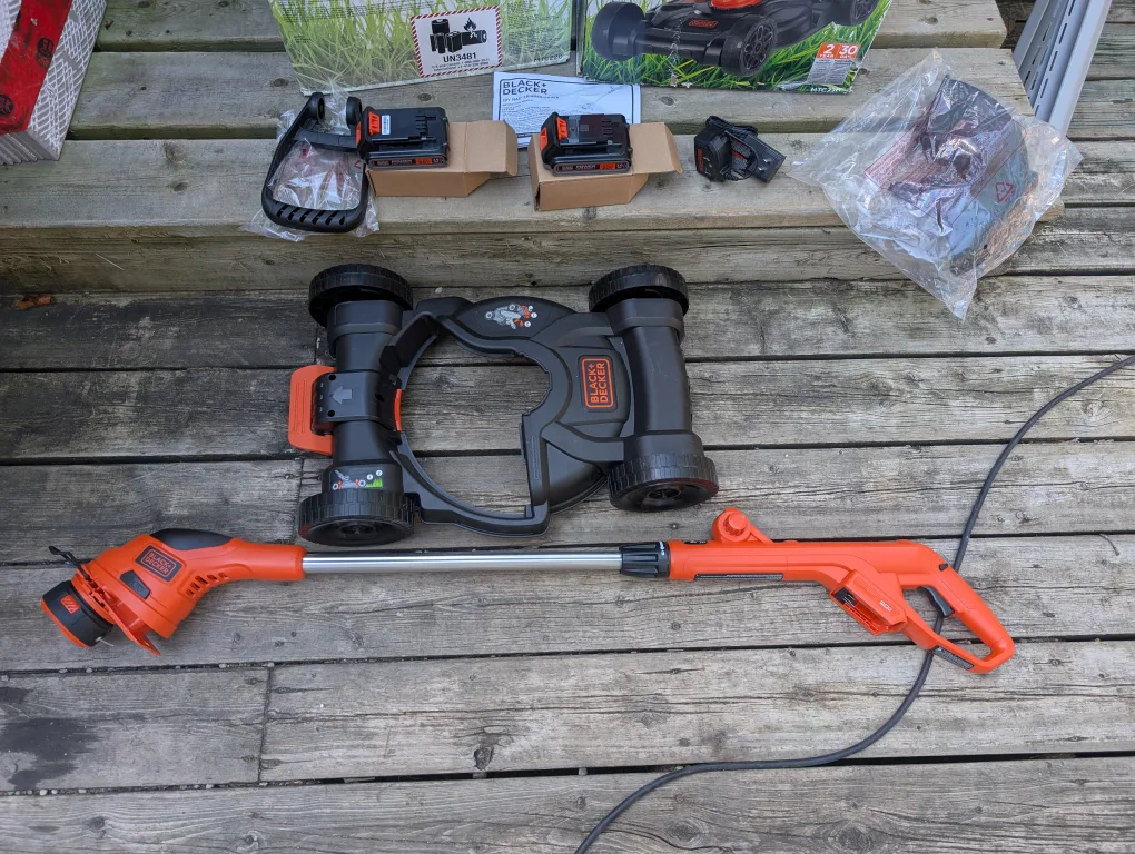 Used, Like New Black & Decker Cordless Lawnmower/Trimmer image indicator(6)