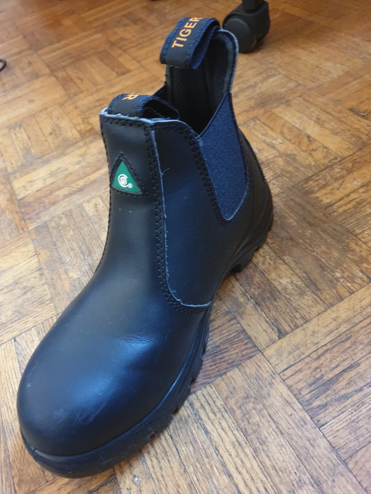 Tiger Safety Boots - Size 6