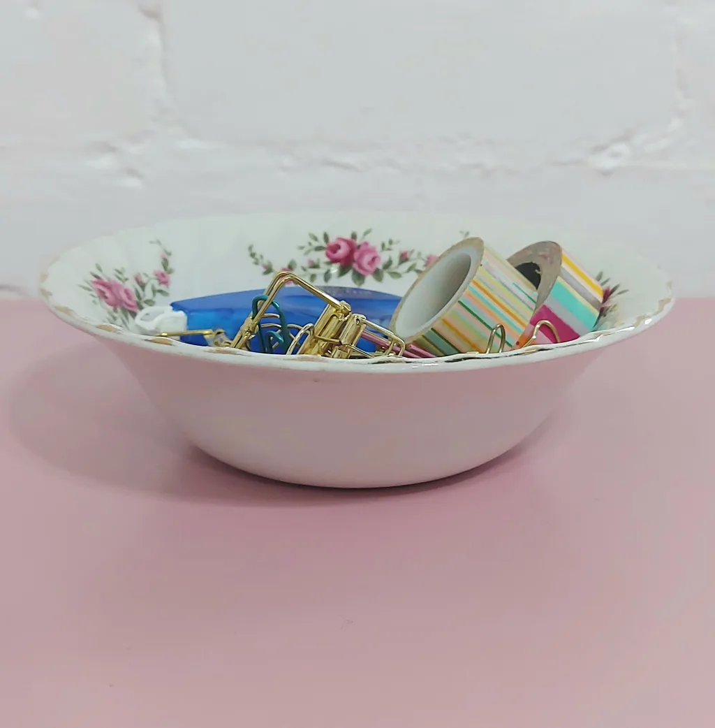 trade or $1! 🛍 cottage core stationary bowl dainty rose pattern image indicator(3)