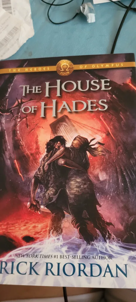 The House of Hades - Heroes of Olympus Book 4 thumbnail