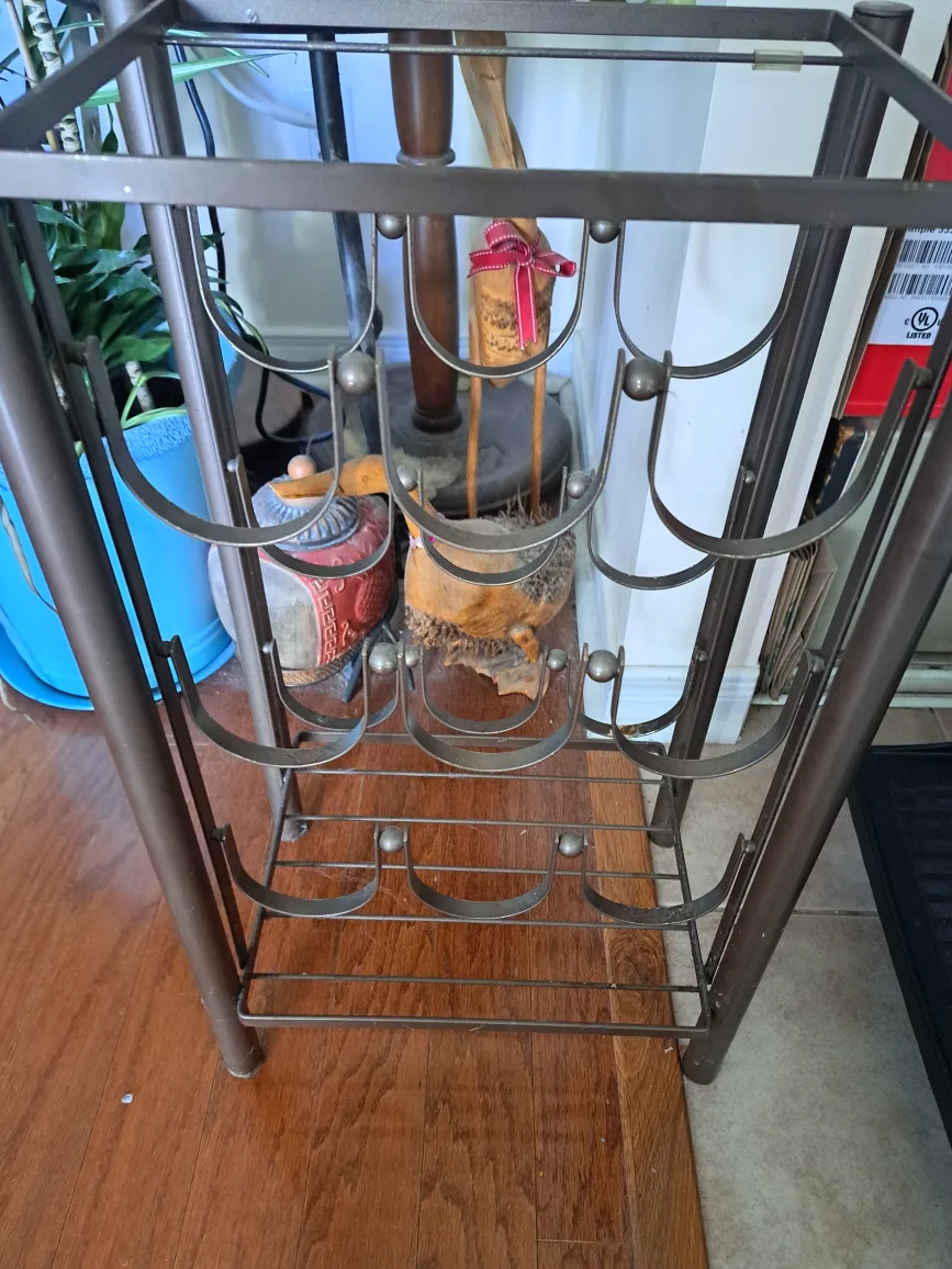 Metal Wine Rack thumbnail