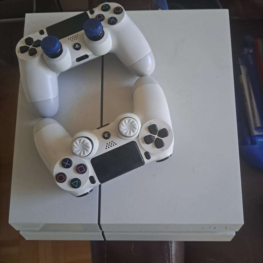 🥕PS4 SLIM 500GB with 13 games 170$ final price