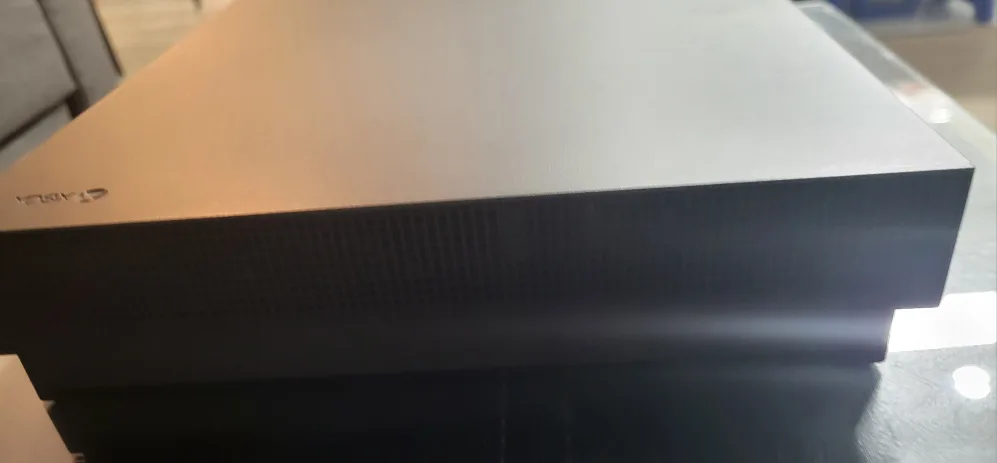 Xbox One X (Black - 1TB) image indicator(2)