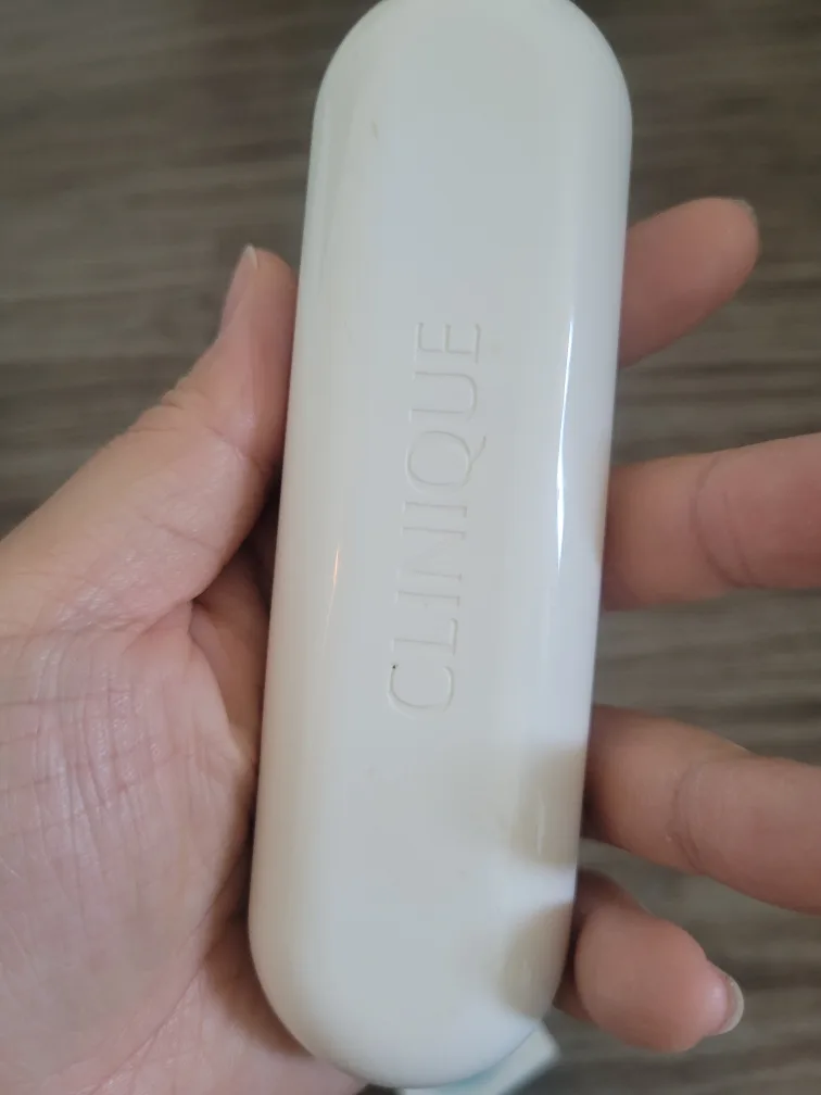 Clinique Sonic System Purifying Cleansing Brush image indicator(3)