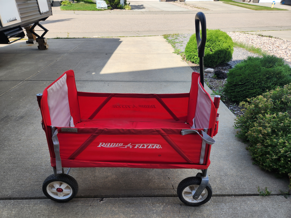 Radio Flyer Red Wagon
