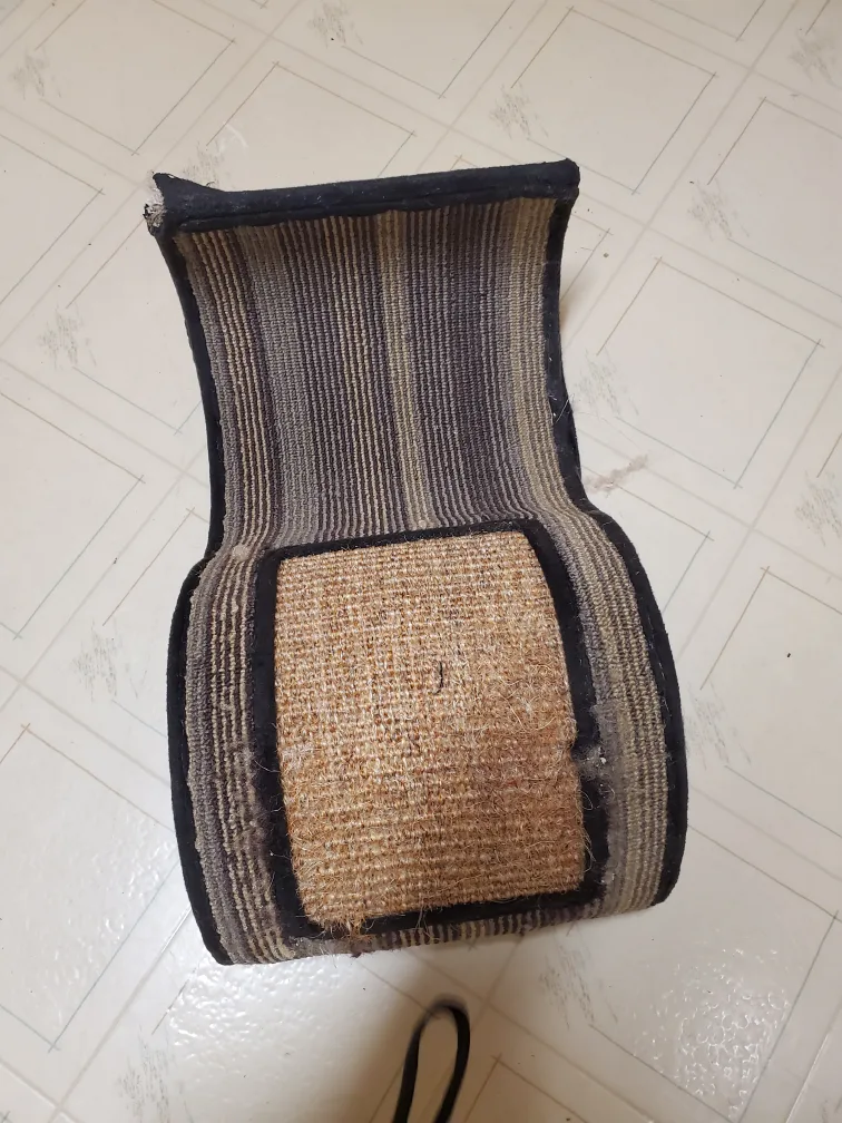 Used Cat Scratching Pad thumbnail