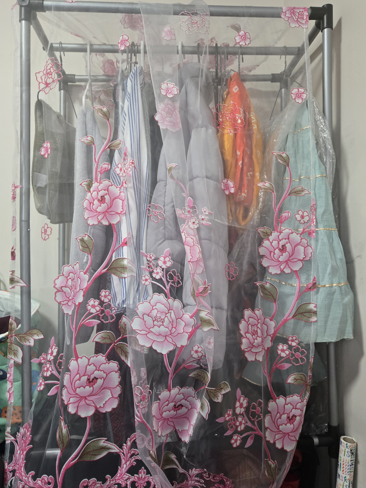 Cloth/jacket hanging Rack