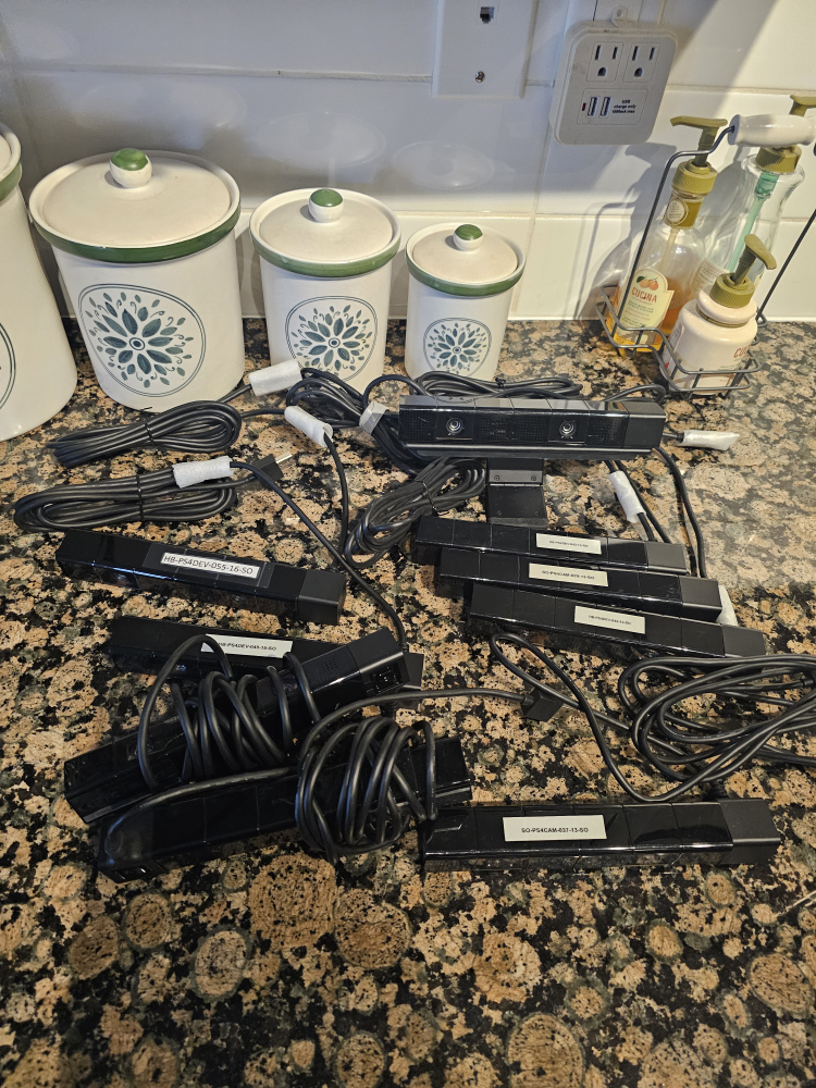 Playstation 4 Controllers And Accessoires (Prices Below) - photo 2