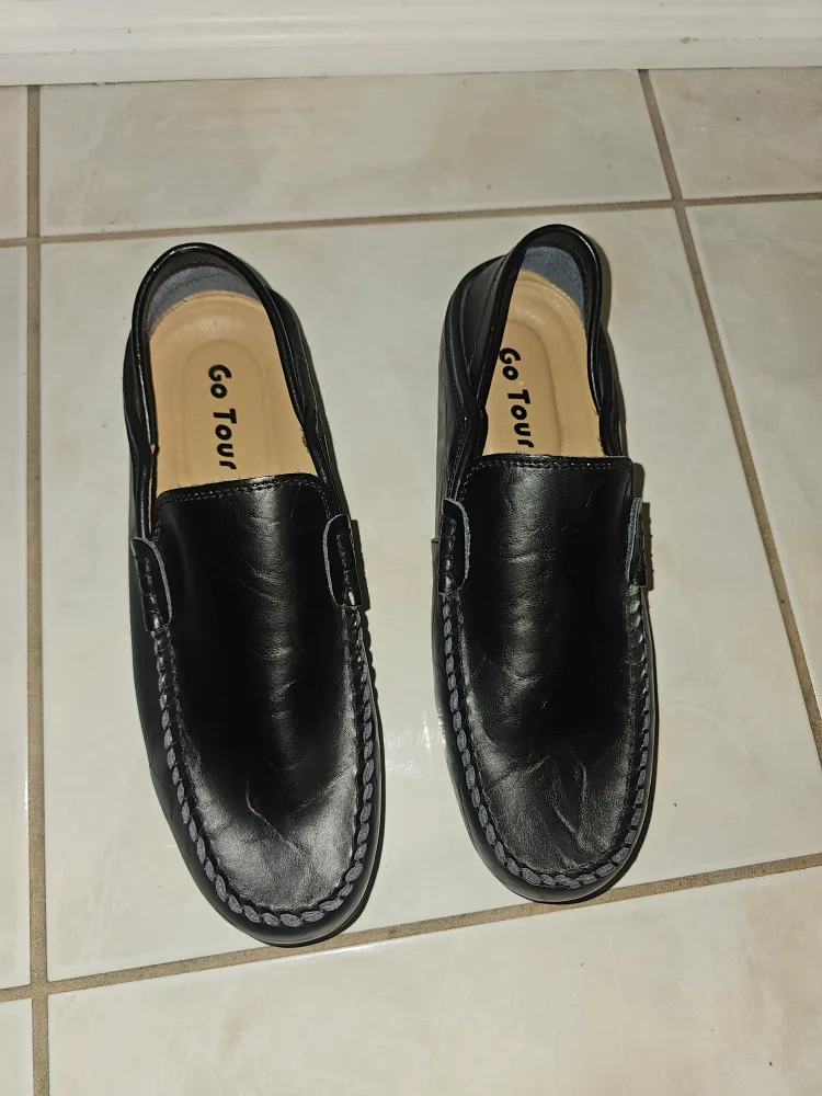 Go Tour Black Leather Loafers thumbnail