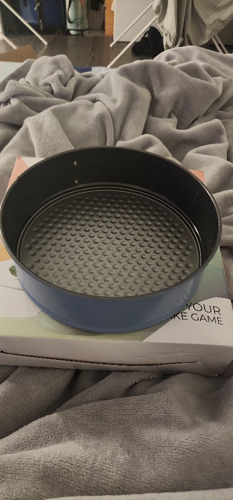 Cake Mold and Decorating Kit with turner table - photo 2