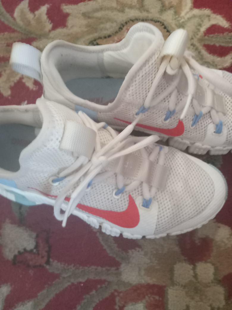 Nike Metcon 5 White/Red, US Size 8 - photo 3