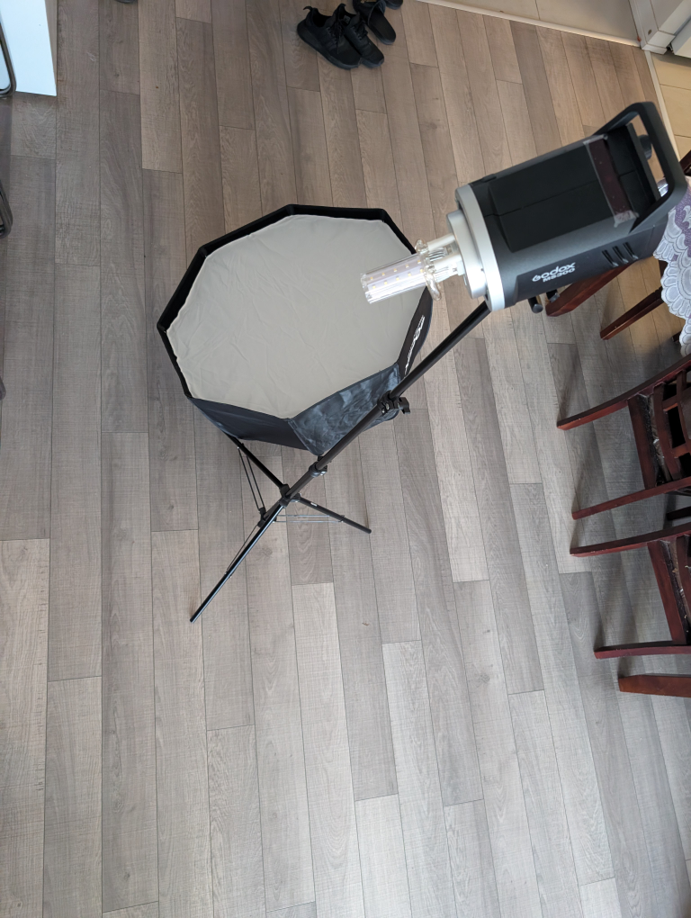Godox MS300 Studio Flash with Softbox - photo 4