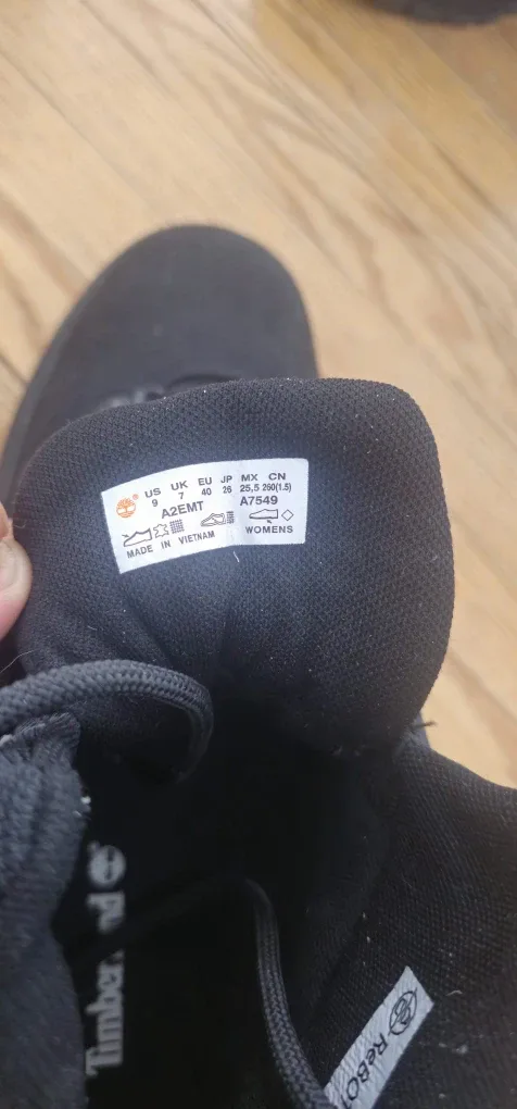 Timberland Boot size UK 7 & Brown Full Boot size 39 image indicator(8)