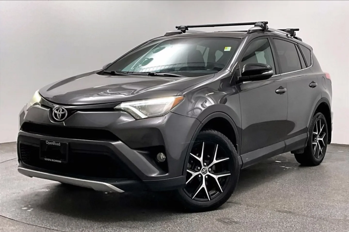 2016 Toyota RAV4 AWD 4dr SE thumbnail