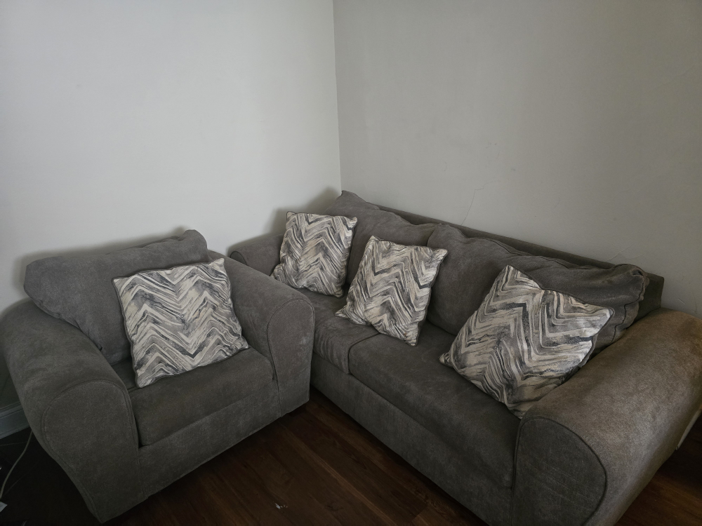 Gray couch & Ottoman Set