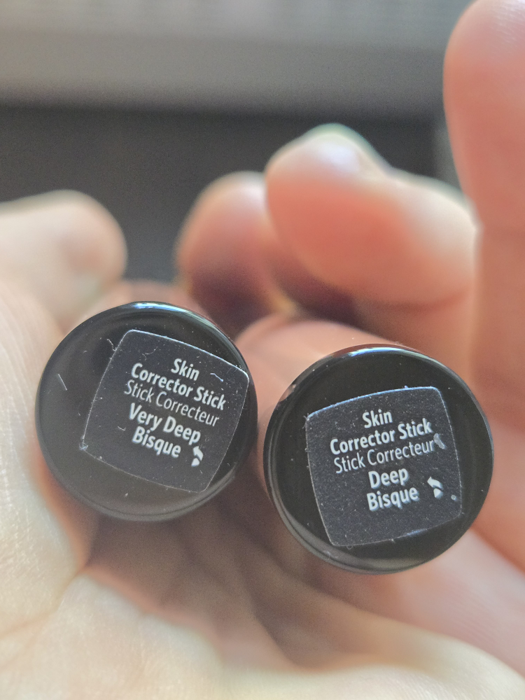 Bobbi Brown Skin Corrector Stick in two  shades - photo 3