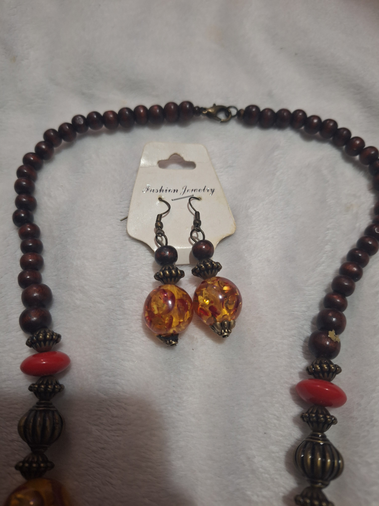 Necklace and Earrings Set - photo 2