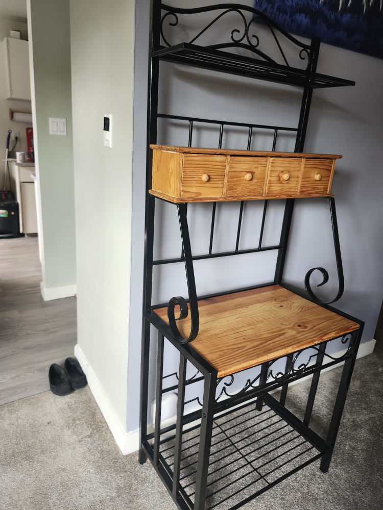 Metal & Wood Baker's Rack - photo 2