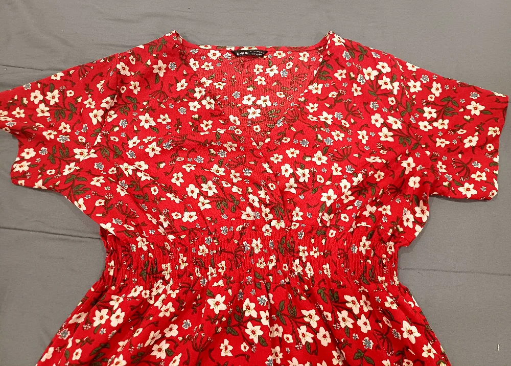 Shein Red Floral Dress - Size L (US 8/10) image indicator(3)
