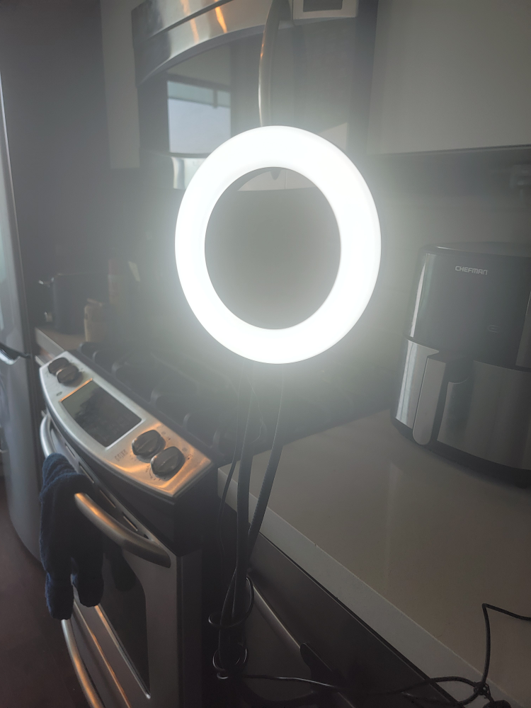 LED Ring Light with Clip - photo 4
