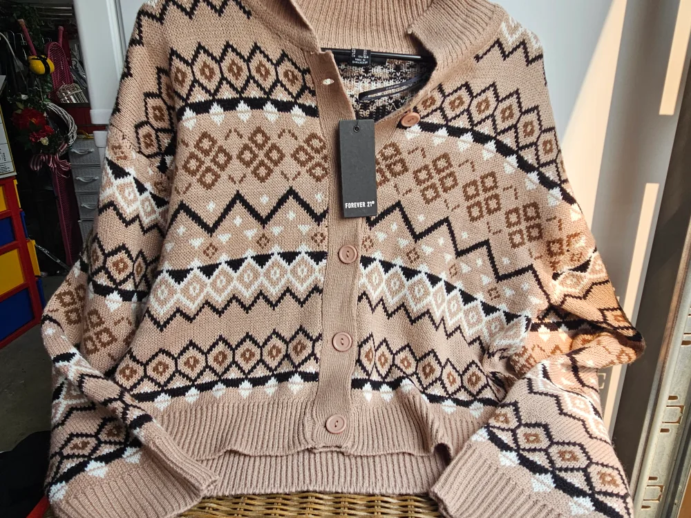 Forever 21 Cardigan, Size XL thumbnail