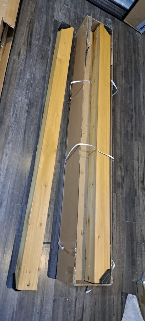 Wood post - photo 2