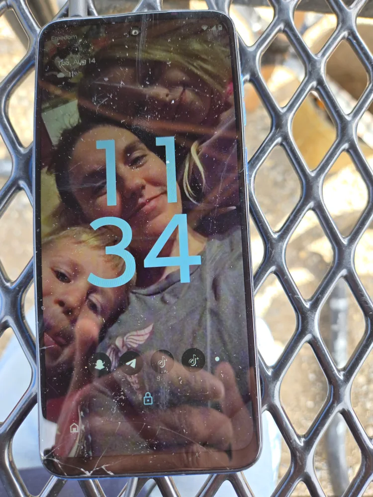 Motorola Smartphone - Blue image indicator(2)