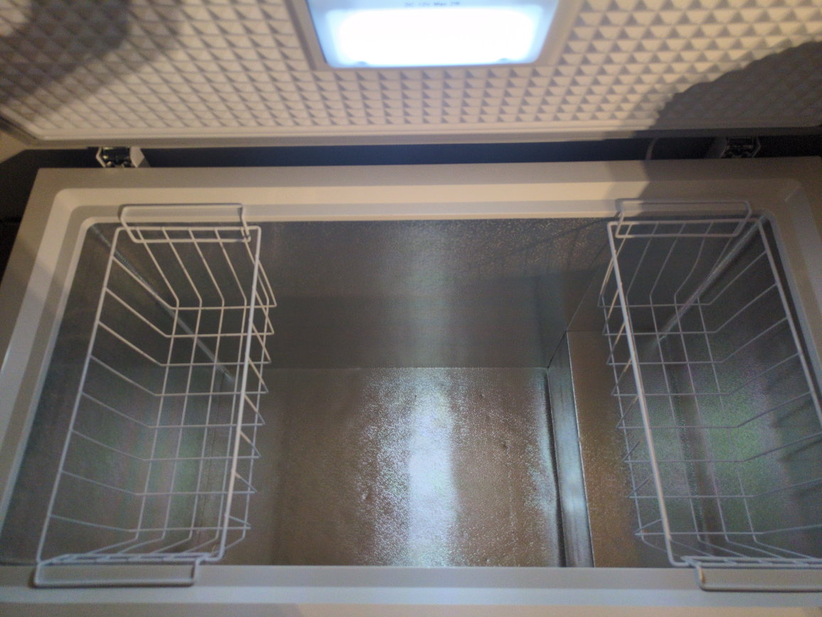 Danby Chest Freezer - Garage Ready - photo 4