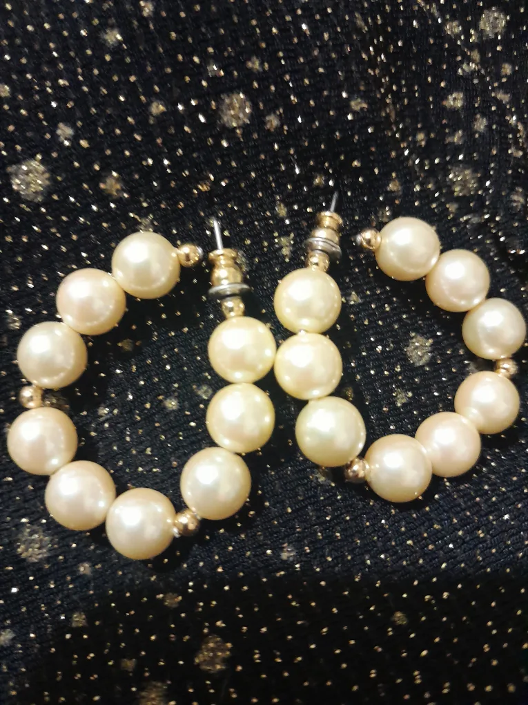 imitation Pearl Hoop Earrings thumbnail