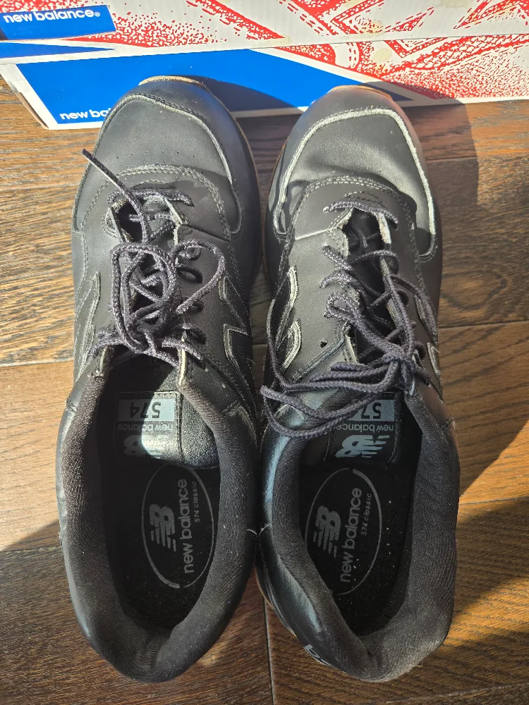 New Balance 574 Black Leather Shoes - Size 11 image indicator(3)