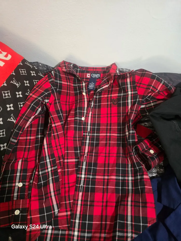 Mixed Clothing Lot - Kangol, Old Navy, Chaps image indicator(4)