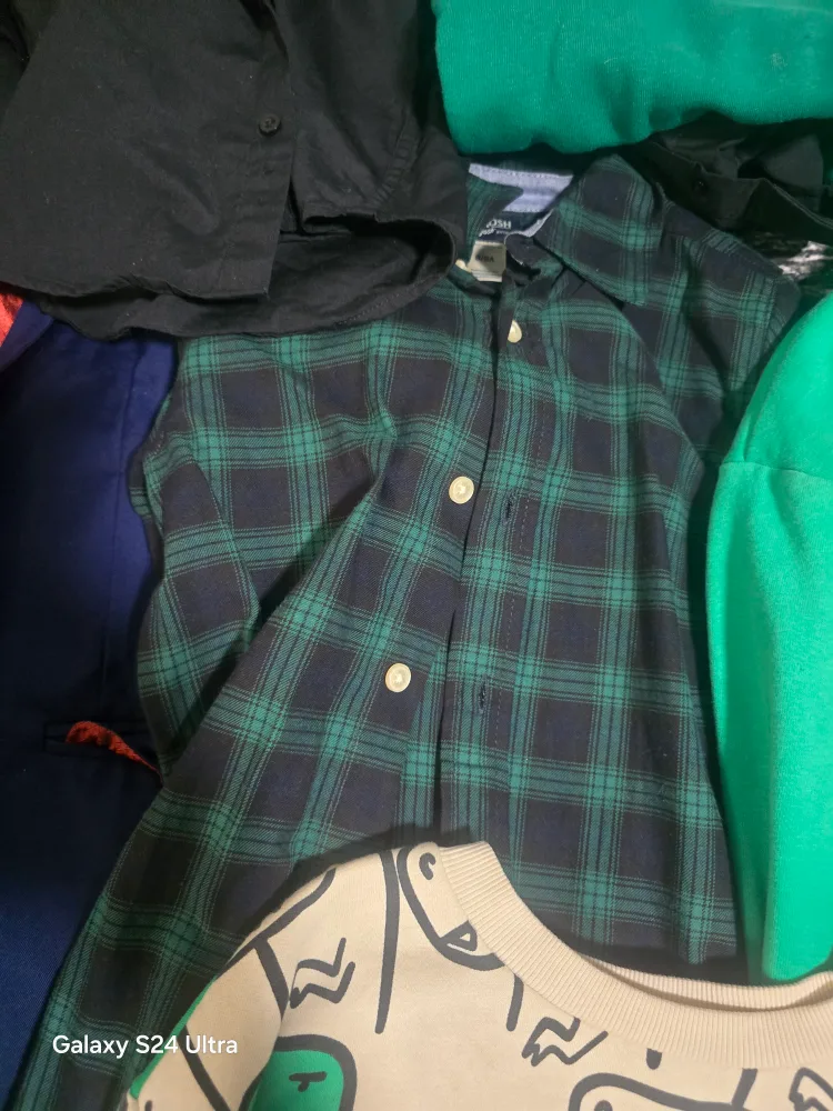 Mixed Clothing Lot - Kangol, Old Navy, Chaps image indicator(7)