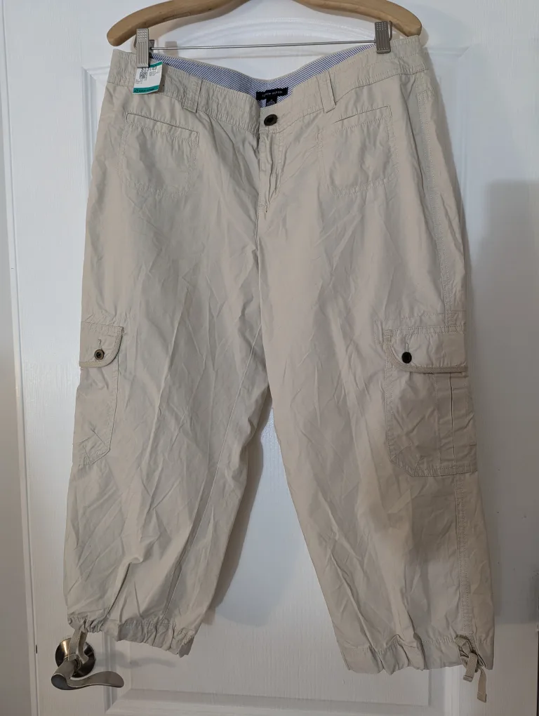 Tommy Hilfiger Beige Cargo Capri Pants thumbnail