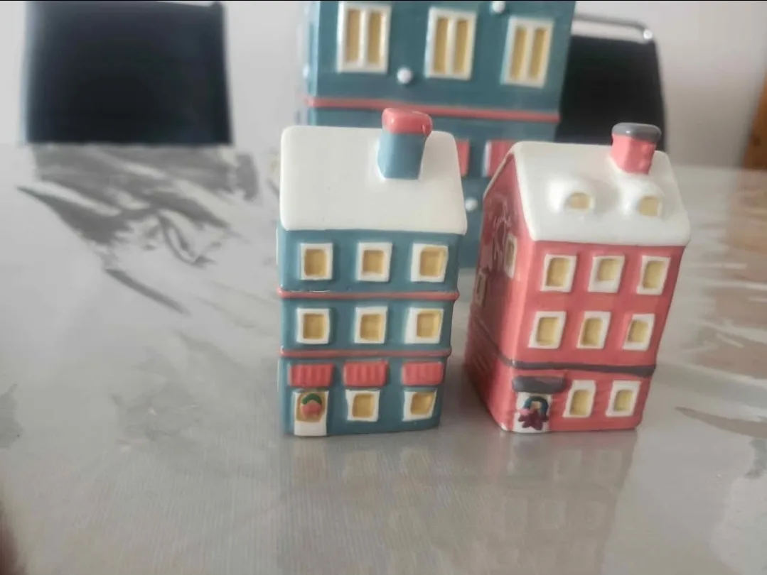 "Ceramic Christmas House Set – Cookie Jar + Salt & Pepper" image indicator(5)