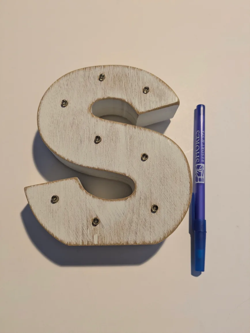 Decorative Letter "S" Light-Up Sign 🧡 thumbnail