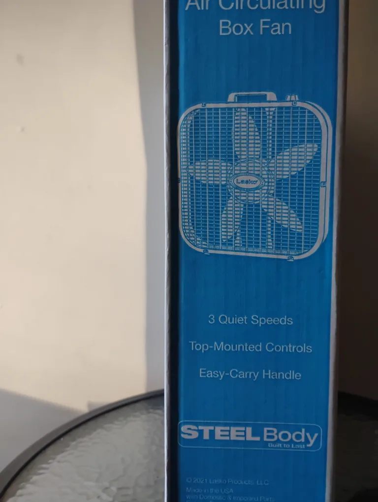 Lasko Air Circulating Box Fan - White image indicator(2)