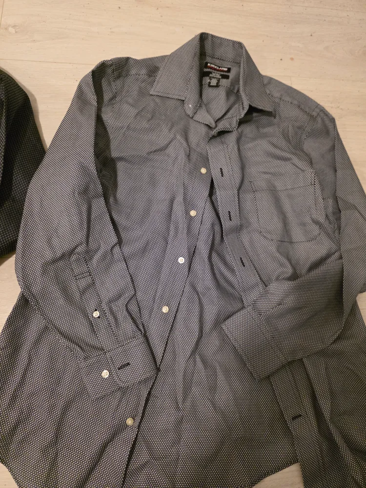 mens dress shirts image indicator(2)